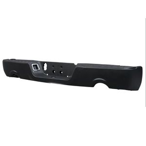 Paraurti Posteriore Nero per Camion RAM 2009-2018 Senza Foro Radar e Doppi Fori - Product Image 1