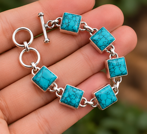 Bracelet à maillons en argent turquoise avec cabochons carrés en pierre bleue et fermoir à bascule pour la vente en gros de bijoux - Product Image 5