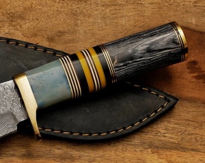 Couteau Bowie droit en acier Damas fait main A&M ENTERPRISES, manche en bois, couteau de chasse, de survie et de camping industriel. - Product Image 3