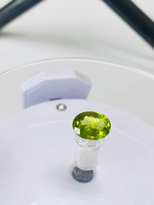 Péridot naturel certifié IGI, taille ovale, 4,68 carats, couleur verte premium, clarté excellente, qualité supérieure, lustré, origine Brésil - Product Image 6