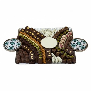 Plateau à chocolats en métal doré au design élégant, vaisselle pour servir des chocolats et des bonbons, idéal pour les mariages, la restauration, la maison, les restaurants et la décoration. - Product Image 4