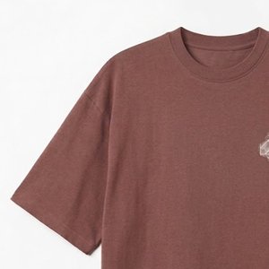 เสื้อยืดโอเวอร์ไซส์ทรงหลวมพิมพ์โลโก้ตามสั่งขายส่งจำนวนมาก คุณภาพสูงสำหรับผู้ชาย ผ้าฝ้าย 100% สไตล์สตรีทแวร์ สินค้าขายดีสำหรับผู้ชาย - Product Image 6