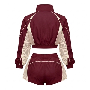 Ensembles 2 Pièces Tendance pour Femmes : Vêtements de Sport en Gros, Short Taille Haute et Veste Courte Zippée, Survêtement Athlétique Personnalisé pour la Gym - Product Image 2