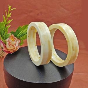 กำไลข้อมือทำมือคุณภาพพรีเมียม เป็นมิตรกับสิ่งแวดล้อม ลายดอกไม้กลม ประดับด้วยหินเทอร์ควอยซ์ งานฝีมือธรรมชาติ ของสะสมงานศิลปะ - Product Image 2