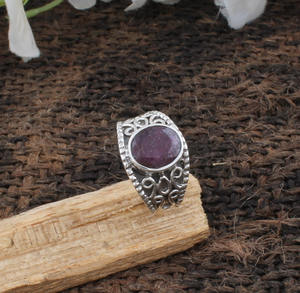 Anillo con Bisel de Rubí Natural, Plata de Ley 925, Estilo Vintage, Joyería Hecha a Mano para Mujer, Piedra de Nacimiento de Julio, Regalo para Fiesta, Venta al por Mayor - Product Image 4