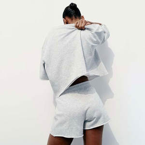 Camiseta Corta de Algodón y Elastano de Alta Calidad para Mujer, Cuello Casual, Corte Ajustado, Diseño Personalizado con Estampado, Parches Bordados de Verano, Talla XL - Product Image 6