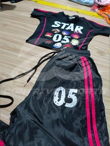 Ensemble deux pièces pour homme : T-shirt personnalisé imprimé avec patch et pantalon en nylon évasé, style survêtement d'été - Product Image 4