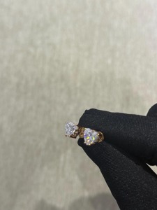 Testeur de diamants - Test réussi - Boucles d'oreilles minimalistes en argent 925 plaqué or 14 carats avec moissanite en forme de cœur de 2 carats pour cadeau de mariage - Product Image 3