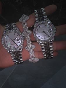 Reloj de Cuarzo de Lujo con Diamantes Iced Out, Esfera MOP, Bisel Brillante, de Acero Inoxidable Plateado, para Mujer, Hombre, Unisex - Product Image 3