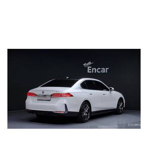 BMW Serie 5 520i 2024, 33,910 km, Caja de Cambios Automática, Cámara Trasera, Asientos de Cuero, Volante a la Izquierda - Product Image 2