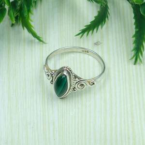 Anillo de Malaquita en Plata de Ley 925, Anillo de Compromiso con Piedra Verde para Ella, Joyería de Malaquita, Regalo de Navidad para Ella - Product Image 5