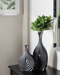 Wholesale Supply ZAHID EXPORTS Decorative Iron Tabletop Flower <b>Vase</b> Global Distributors BuyersWorld Trending Designer Coastal - Product Image 1