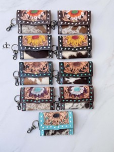 Wholesale Cowhide fur Leather New Hand Tooled Carving <b>Small</b> Wristlet Coin <b>Purse</b> Multi Uses Mini Wallet for Women Western Gifts - Product Image 5