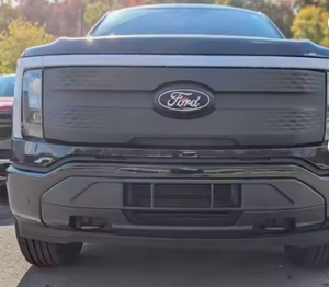รถกระบะฟอร์ด F-150 Lightning Flash AWD Crew Cab ปี 2025 มือสองสุดหรู พร้อมด้ามจับเหล็ก รับประกัน 3 ปี แบบ DIY - Product Image 6