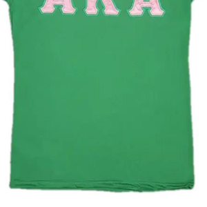 Camiseta de Lujo para Mujer AKA, Color Verde Kelly, Algodón Premium, Cuello Redondo, Manga Corta, con Letras AKA, Diseño de la Hermandad Griega - Product Image 6