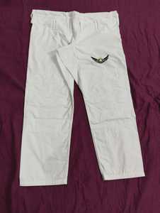 Kimono de BJJ Stargaze Blanc 100% Coton Coupe Classique Unisexe Adulte Respirant Vêtement d'Arts Martiaux Prix Abordable Vente en Gros OEM - Product Image 6