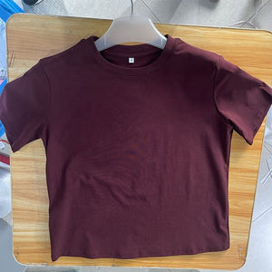 เสื้อยืดผู้หญิง เสื้อยืดคอกลมสำหรับฤดูร้อน ใส่โลโก้ได้ เสื้อยืดผู้หญิงแบบเรียบๆ สั่งทำได้ - Product Image 3