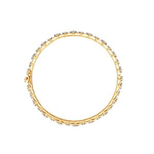Paire de bracelets en or jaune 14 carats avec diamants de laboratoire et maillons floraux alternés - Product Image 2
