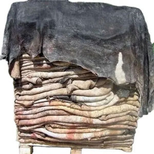 Peaux de vache pleine fleur salées de haute qualité, résistantes aux plis, à prix de gros abordable pour ceintures, meubles, sacs à main, bagages et vêtements - Product Image 4