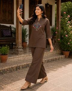 Ensemble ethnique marron pour femmes avec broderie, manches trois quarts, coupe ample, décontracté, toutes saisons, style Inde Pakistan - Product Image 3
