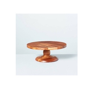 Support à gâteau en bois naturel de qualité supérieure pour servir des desserts et présenter des créations de pâtisserie artisanales - Product Image 1