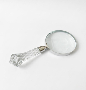 Loupe de lecture élégante avec poignée en cristal de luxe, accessoire de bureau original, cadeau d'anniversaire ou de Noël - Product Image 1