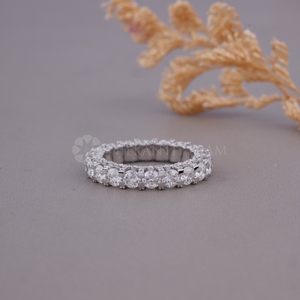 Nouvelle bague en diamant rond cultivé en laboratoire, design moderne, en or blanc, bague éternité, bijoux fins en diamant pour femmes - Product Image 3