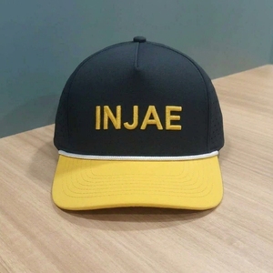Gorra de Golf Personalizada OEM de 5 Paneles, Perforada con Corte Láser, Bordado 3D, Visera Precurvada de Fábrica, Estructurada, MOQ Bajo, ODM - Product Image 1
