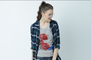 Débardeur Femme Gris à Imprimé Floral, Col Rond, Sans Manches, Tricoté 100% Coton Respirant, avec Logo Avant - Product Image 6
