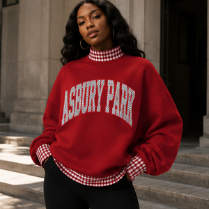 เสื้อสเวตเชิ้ตสีชมพูโอเวอร์ไซส์สำหรับผู้หญิง ลายตัวอักษร Asbury Park Gingham คอกลม แขนยาว ผ้าถักนิตติ้ง คอตตอน สไตล์วาร์ซิตี้ - Product Image 2