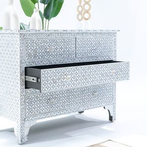 Armoire de rangement moderne en bois faite à la main à trois niveaux avec tiroirs décoratifs incrustés de os pour bijoux, chaussures, cuisine, bureau - Product Image 3
