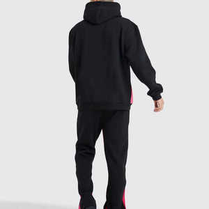 Ensemble de survêtement à capuche noir pour homme avec empiècements roses, poches latérales, coupe ample, en polaire respirante, style streetwear, pour l'hiver - Product Image 5