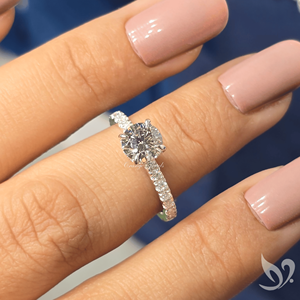 Anillo de compromiso de oro macizo de 10K con halo oculto y diamante cultivado en laboratorio de corte redondo de 1 quilate certificado por IGI - Product Image 5