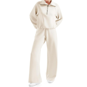 Ensemble de survêtement personnalisé pour femmes, deux pièces, sweat à capuche zippé court et pantalon évasé, avec logo, survêtement élégant pour femmes - Product Image 5