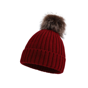 Bonnet en tricot rouge pour femme avec pompon en fourrure, en mélange de laine, bonnet d'hiver, vêtements d'extérieur, bonnets ODM OEM - Product Image 1