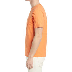 Camiseta de Algodón Premium para Hombre, Ofrece un Look Limpio y Sencillo con Comodidad Transpirable Durante Todo el Día - Product Image 3