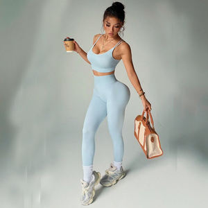 ชุดออกกำลังกายไร้ตะเข็บเอวสูง ระบายอากาศได้ดี กางเกงเลกกิ้งน้ำหนักเบา สปอร์ตบราเสริมฟองน้ำ ดีไซน์ลายเรียบหรูทันสมัย - Product Image 6