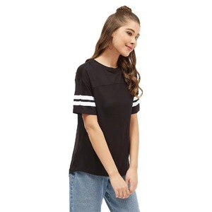 เสื้อยืดผู้หญิงคอกลมแขนสั้น พิมพ์โลโก้แบรนด์ของคุณเองได้ - Product Image 3