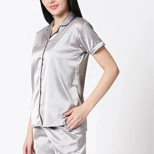 Ropa de dormir para mujer, conjunto de 2 piezas, ropa de noche de seda, color y talla personalizados, pijama de satén, traje de noche para mujer, precio al por mayor. - Product Image 3