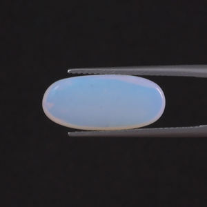 โอปอลสีขาวธรรมชาติแบบขายส่ง น้ำหนัก 5.49 กะรัต รูปทรงวงรี ขนาด 17.5x12 มม. ได้รับการรับรองจาก IGI ขัดเงาด้วยมือ ลงแว็กซ์/น้ำมัน แบบเบา - Product Image 3