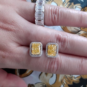 Pendientes de Diamantes Cultivados en Laboratorio, Color Amarillo Radiante, Oro Blanco de 14K, Certificados por IGI, Estilo Minimalista, Regalo para Compromiso, Boda o Fiesta - Product Image 1