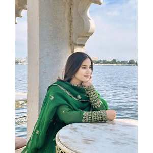 Robe de soirée Pent et Dupatta avec fil et séquence pour robes de bal - Product Image 3