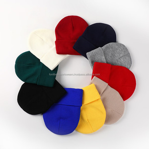 Gorro de Punto Unisex a Rayas, 100% Acrílico, Gorro de Invierno de Estilo Casual para Adultos, 56-58 cm, Patrón de Punto Computarizado - Product Image 1