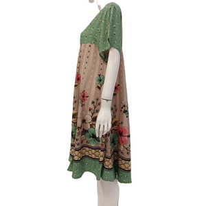 Robe d'été pour femmes en rayonne 100% respirante, longueur genoux, avec taille élastique et manches courtes - Product Image 4