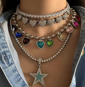 Conjunto de Collar y Gargantilla Punk en Capas con Colgante de Corazón y Estrella, Joyería de Latón con Pedrería para Mujeres, Parejas y Bodas - Product Image 1