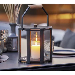 Farol de Hierro Moderno con Asa de Madera, Portátil, Decoración para Exteriores e Interiores, Portavelas, Diseño Hexagonal, Acabado Negro - Product Image 5
