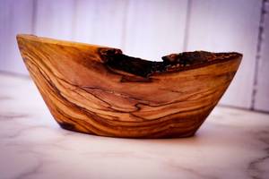 Bol rustique en bois d'olivier, petit bol fait main en bois naturel, cadeau pour la maison ou à offrir. - Product Image 6