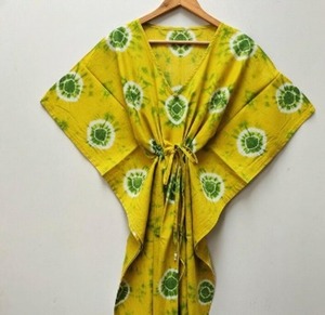 Kaftan maxi tie-dye fait main pour femme, 100 % coton écologique, coupe ample, lavable, style bohème décontracté pour l'été et les vacances - Product Image 6