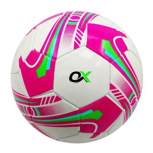 Ballon de football d'entraînement en cuir PU de haute qualité pakistanais OXVA INDUSTRIES, taille 5, 400-450g, pour les sports d'équipe, utilisation en extérieur et en intérieur - Product Image 4