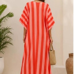 Robe longue décontractée pour femme à rayures, col rond, manches courtes, coupe ample, respirante, tissée, 100 % polyester, idéale pour l'été - Product Image 2